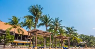 beachfront resort in north goa